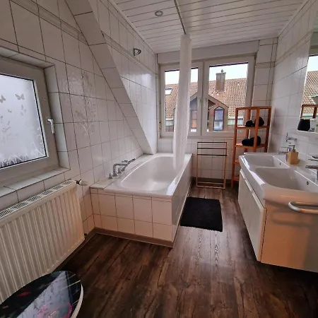 Gemuetliche Ueber 2 Etagen * Jüchen